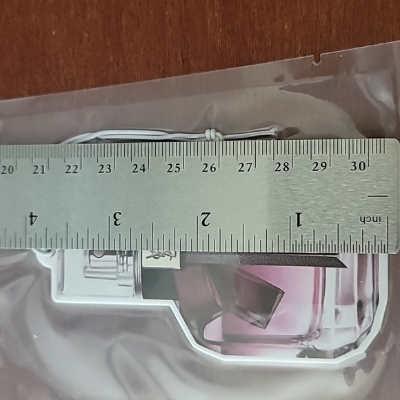 Yves Saint Laurent: Mon Paris Luxury Car Air Freshner Hanging Scent - Picture 3 of 5